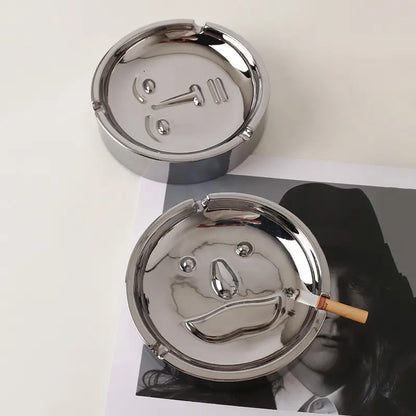 Mr.Pringles Ashtray