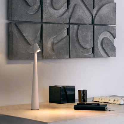African Giraffe Table Lamp