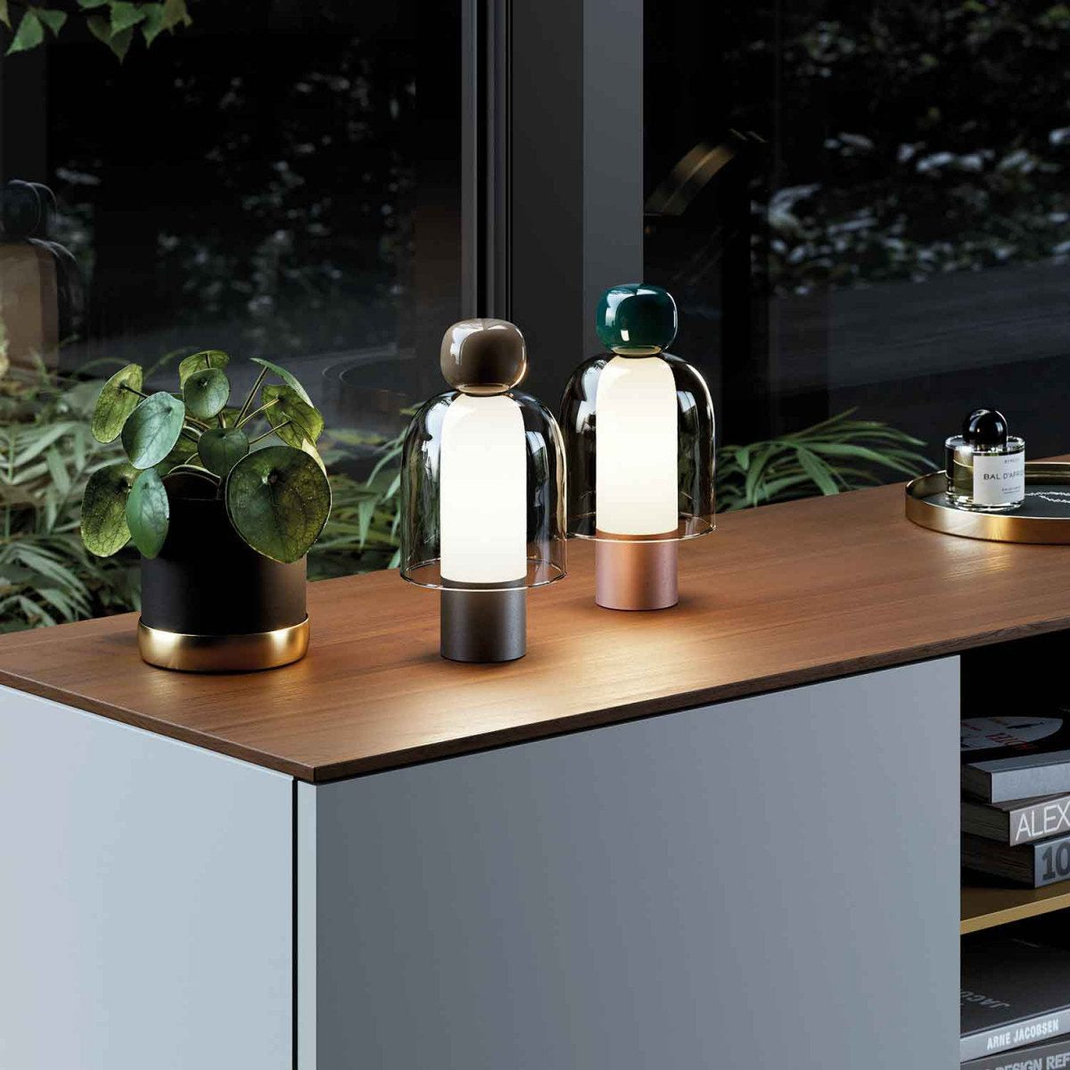 Human Form Elegant Table Lamp